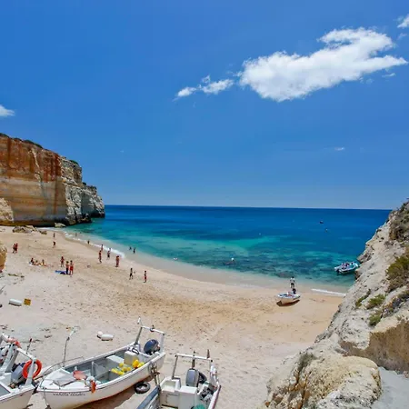 Meadow View Retreat *