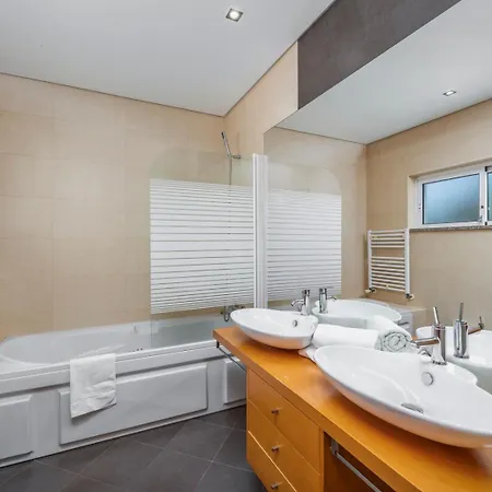 펜션 Meadow View Retreat *