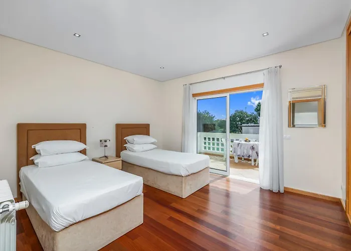 度假居 Meadow View Retreat *